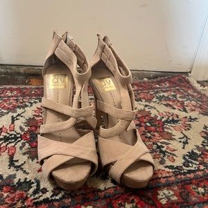 dolce vita platform heals